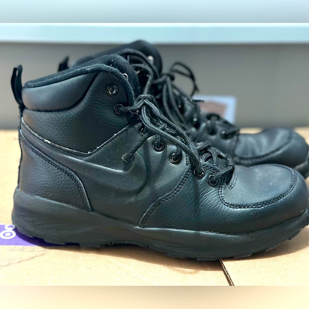 Boys Nike Manoa Boots
